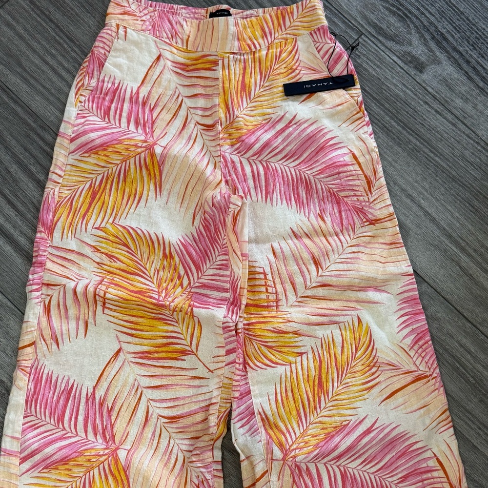 Tropical Sunset Palm Print Wide Leg Cropped Pants. Size M